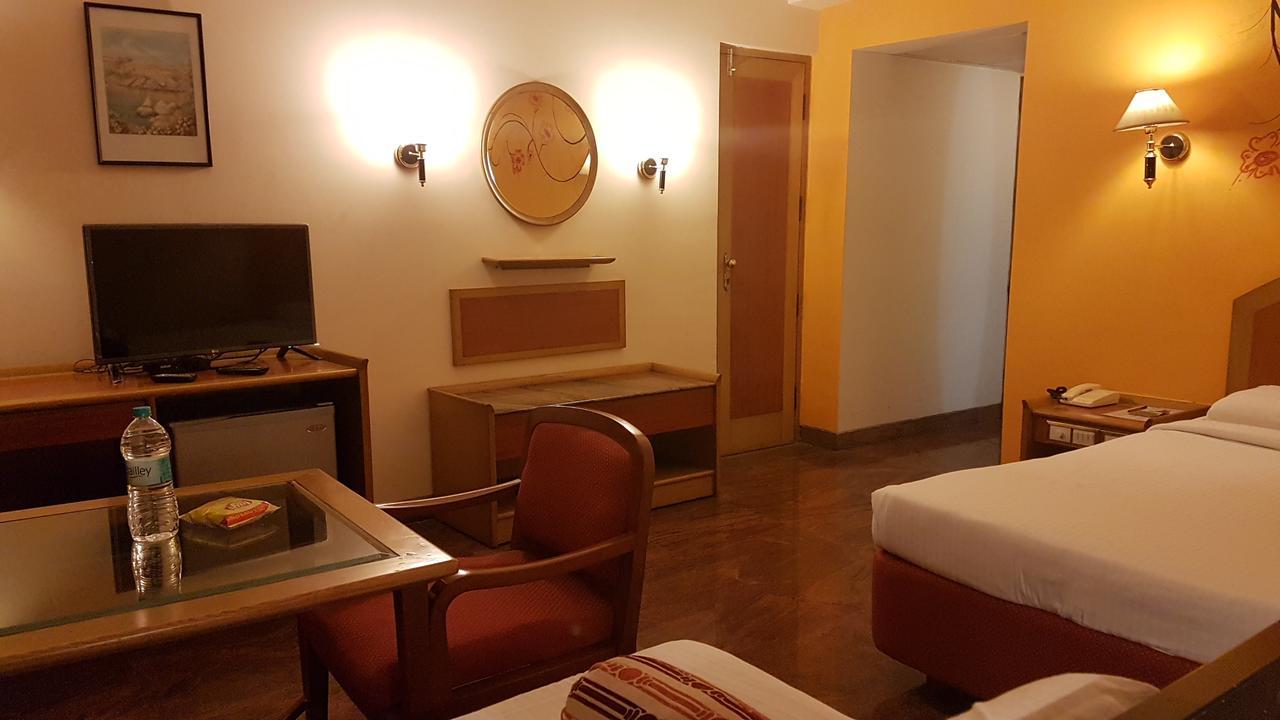 Kamat Lingapur Hotel Хайдарабад Экстерьер фото