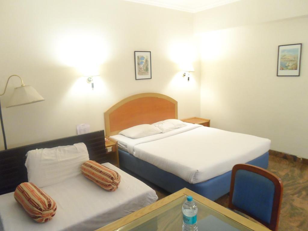 Kamat Lingapur Hotel Хайдарабад Экстерьер фото